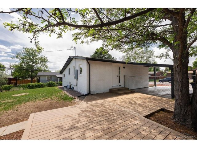 8370 Quivira Dr, Denver, CO 80229