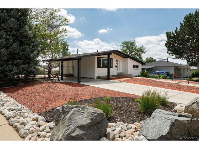 8370 Quivira Dr, Denver, CO 80229