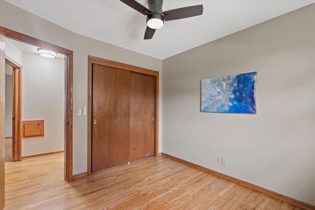 5224 Rita DRIVE, Milwaukee, WI 53219