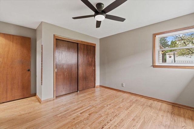 5224 Rita DRIVE, Milwaukee, WI 53219