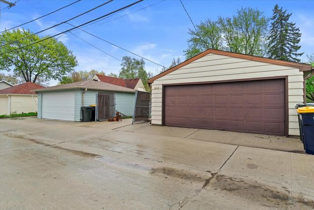 5224 Rita DRIVE, Milwaukee, WI 53219