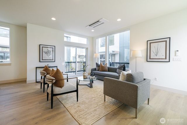 3007 S Dakota Street, Seattle, WA 98108