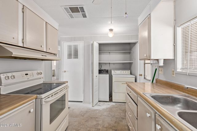 3104 E Broadway Road 76, Mesa, AZ 85204