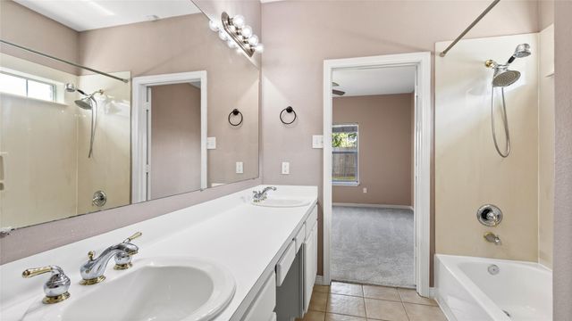 13318 Colton Lane, Santa Fe, TX 77510