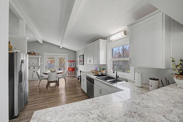 1209 Paula Drive, Richmond, KY 40475