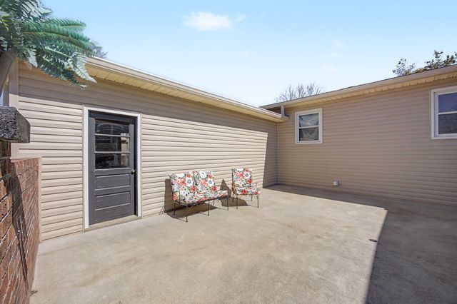 1209 Paula Drive, Richmond, KY 40475