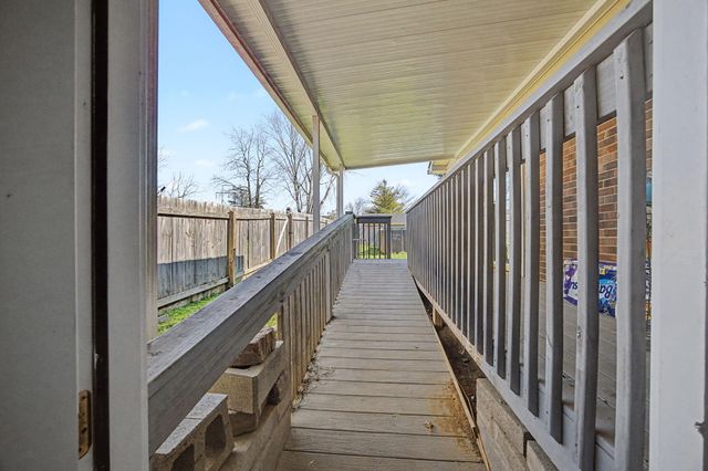 1209 Paula Drive, Richmond, KY 40475