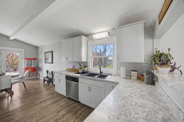 1209 Paula Drive, Richmond, KY 40475