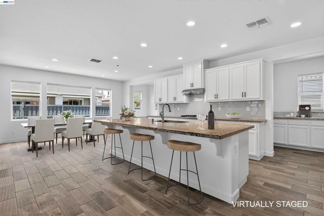 2609 Aurora Astorga Dr, Tracy, CA 95376