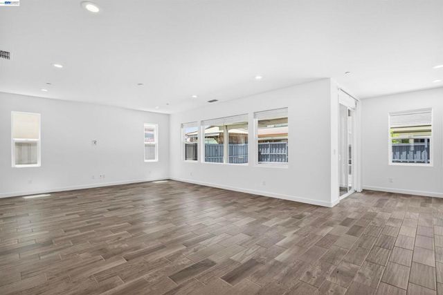 2609 Aurora Astorga Dr, Tracy, CA 95376