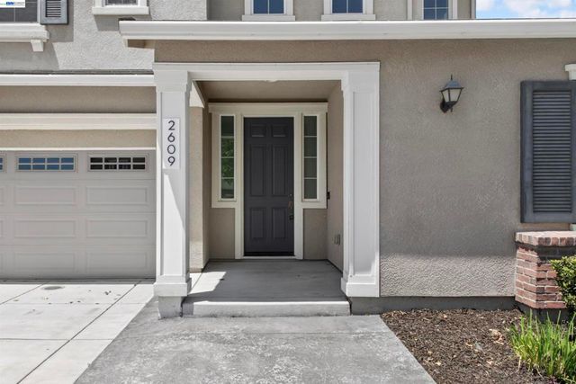 2609 Aurora Astorga Dr, Tracy, CA 95376