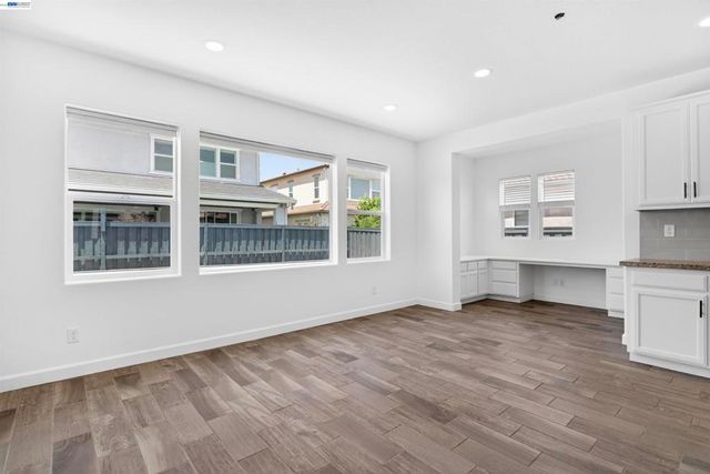 2609 Aurora Astorga Dr, Tracy, CA 95376