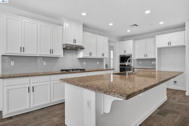 2609 Aurora Astorga Dr, Tracy, CA 95376