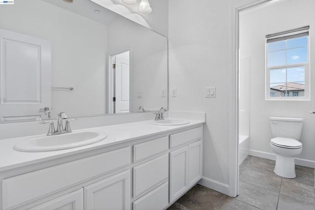 2609 Aurora Astorga Dr, Tracy, CA 95376