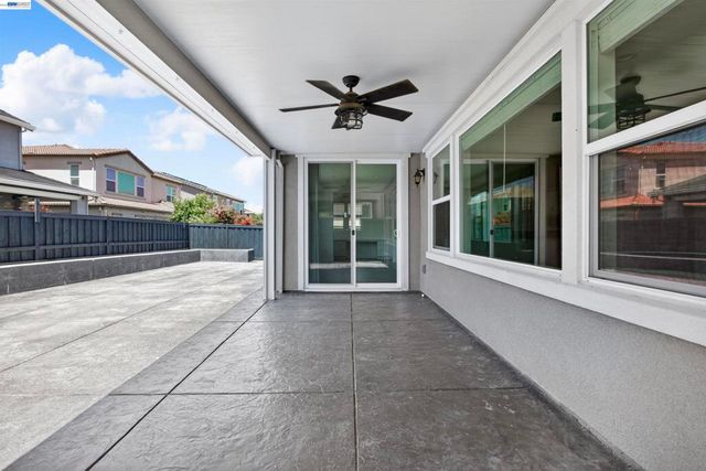 2609 Aurora Astorga Dr, Tracy, CA 95376