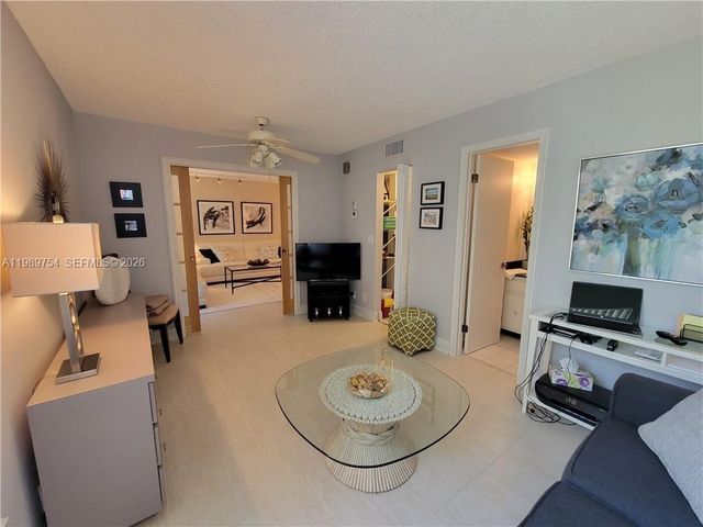 3774 Inverrary Boulevard 103P, Lauderhill, FL 33319