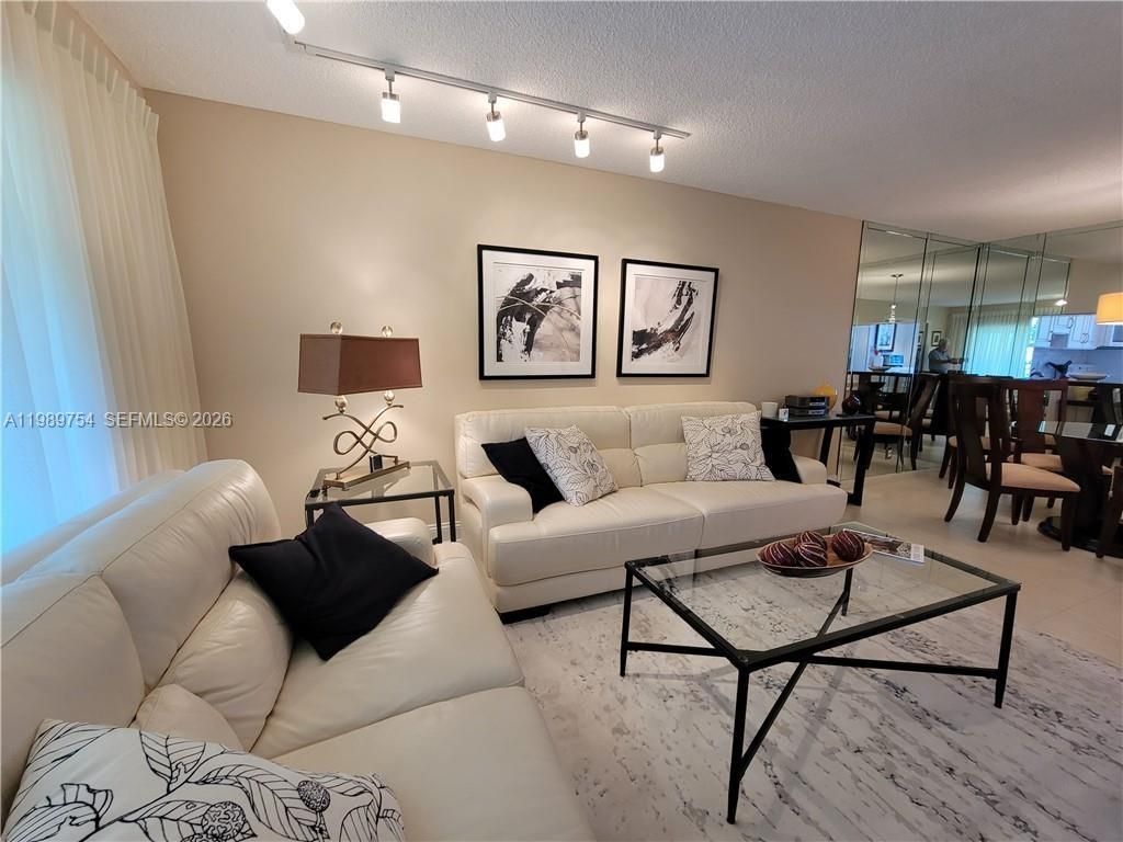 3774 Inverrary Boulevard 103P, Lauderhill, FL 33319