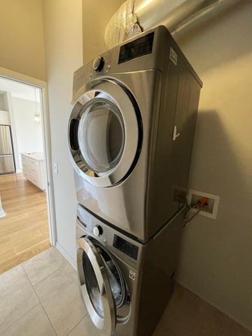 825 N 4th Street, 402, Columbus, OH 43215