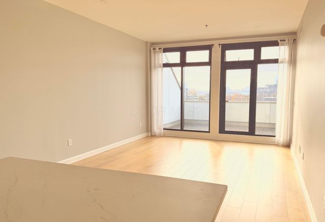 825 N 4th Street, 402, Columbus, OH 43215