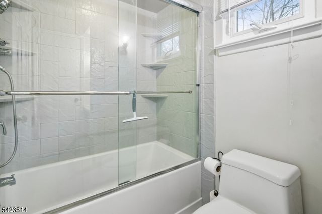 10 Laurel Trail, Kinnelon Boro, NJ 07405