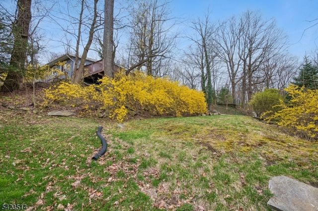 10 Laurel Trail, Kinnelon Boro, NJ 07405