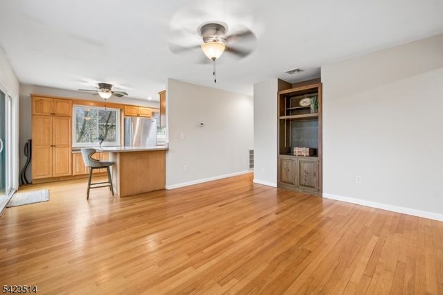 10 Laurel Trail, Kinnelon Boro, NJ 07405