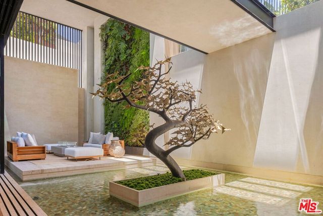 1357 Laurel Way, Beverly Hills, CA 90210