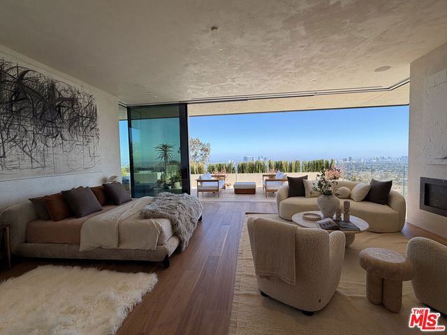 1357 Laurel Way, Beverly Hills, CA 90210