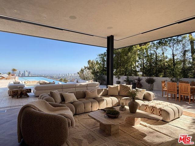 1357 Laurel Way, Beverly Hills, CA 90210