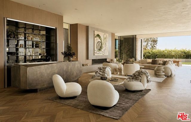 1357 Laurel Way, Beverly Hills, CA 90210