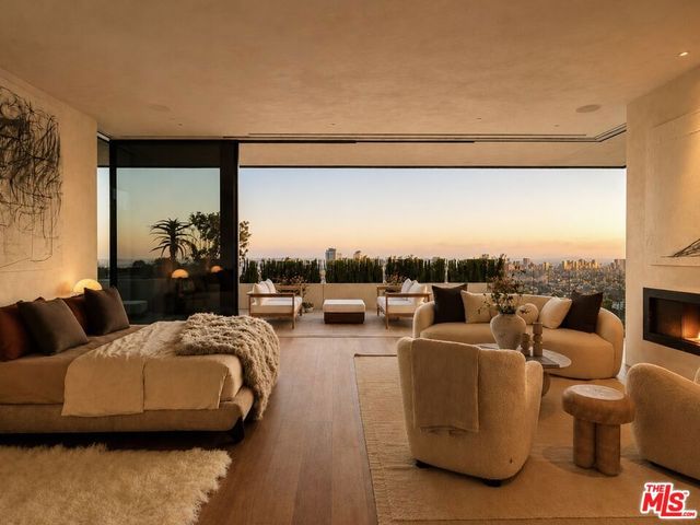 1357 Laurel Way, Beverly Hills, CA 90210