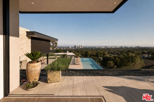 1357 Laurel Way, Beverly Hills, CA 90210