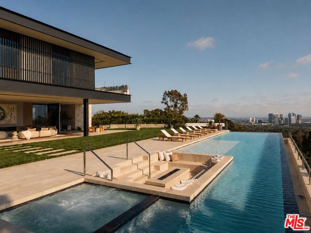 1357 Laurel Way, Beverly Hills, CA 90210