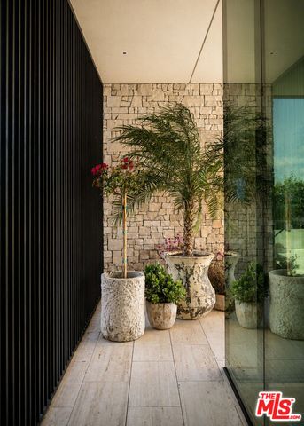 1357 Laurel Way, Beverly Hills, CA 90210