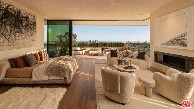 1357 Laurel Way, Beverly Hills, CA 90210