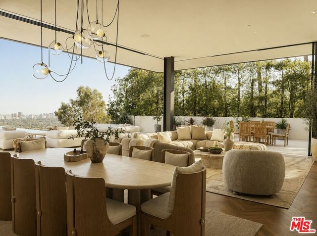 1357 Laurel Way, Beverly Hills, CA 90210
