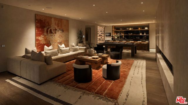 1357 Laurel Way, Beverly Hills, CA 90210