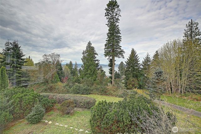 4193 S Camano Drive, Camano Island, WA 98282