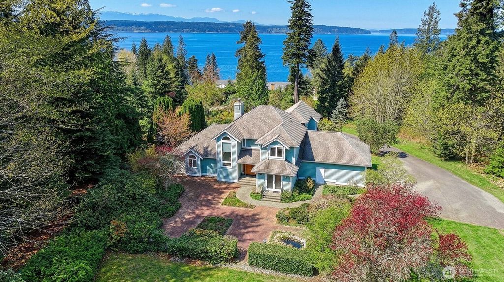 4193 S Camano Drive, Camano Island, WA 98282