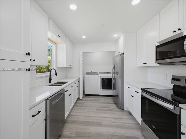 1229 18th Avenue N, Lake Worth, FL 33460