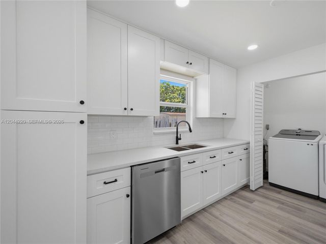 1229 18th Avenue N, Lake Worth, FL 33460