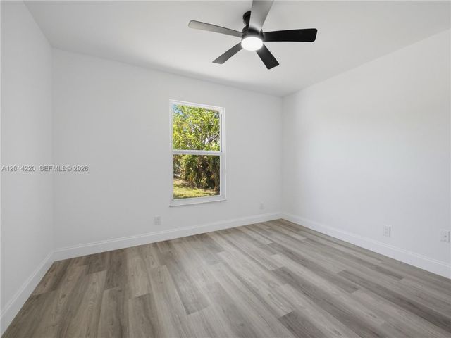 1229 18th Avenue N, Lake Worth, FL 33460