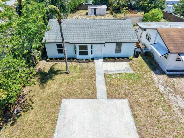 1229 18th Avenue N, Lake Worth, FL 33460