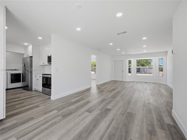 1229 18th Avenue N, Lake Worth, FL 33460