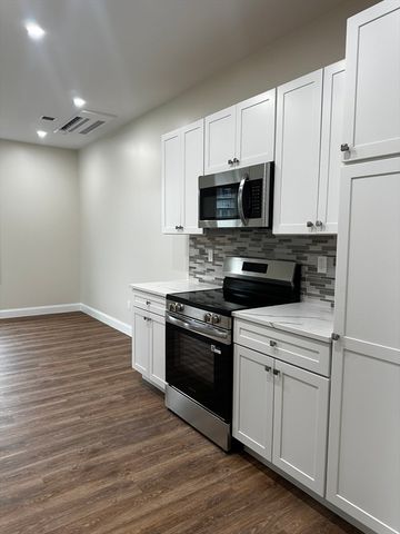 408 Suffolk St 0, Lowell, MA 01854