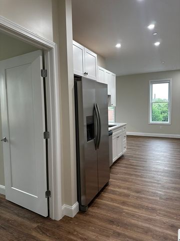 408 Suffolk St 0, Lowell, MA 01854