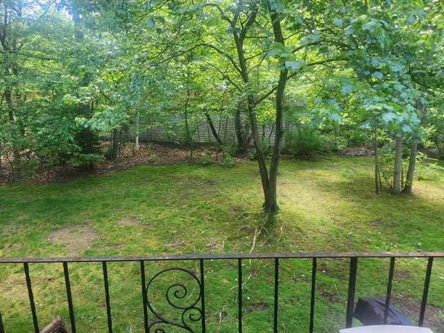 70 Farrwood Avenue 9, North Andover, MA 01845