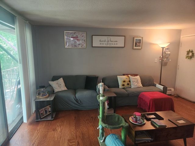 70 Farrwood Avenue 9, North Andover, MA 01845