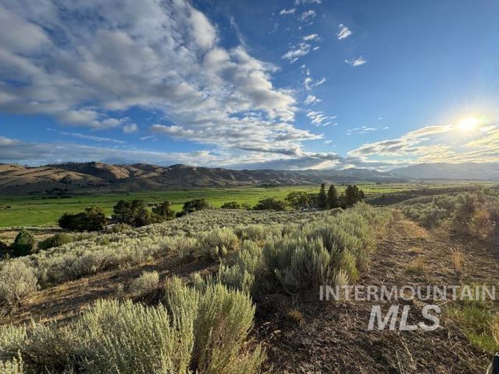 20894 Pioneer Lane, Bridgeport, OR 97819 photo 22