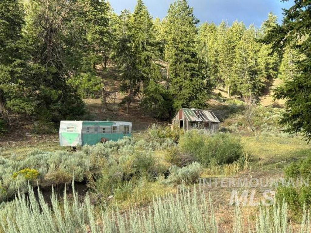 20894 Pioneer Lane, Bridgeport, OR 97819 photo 33